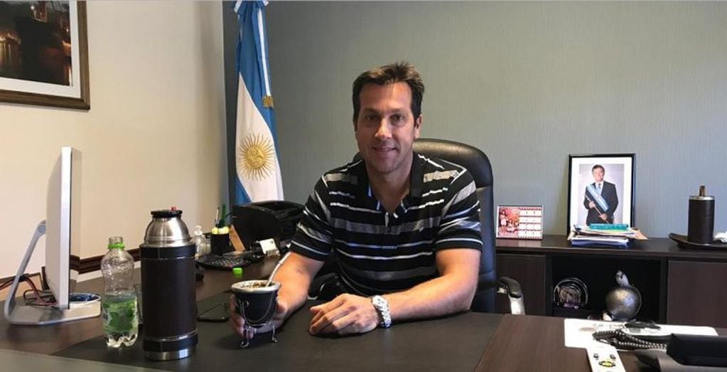 El intendente Arturo Rojas. (web)