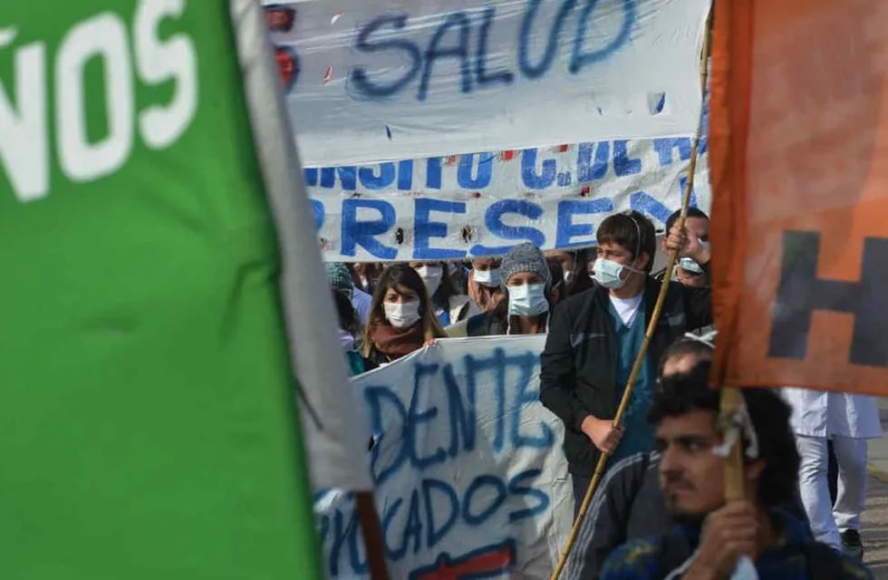 Los agentes de salud pública reclaman un aumento salarial del 45 por ciento. (Pedro Castillo/ archivo)