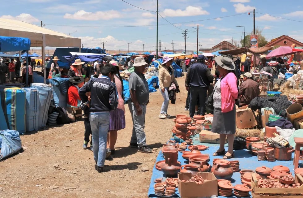 La Manka Fiesta, en La Quiaca, Jujuy, es un encuentro cultural ancestral cuyo origen es el intercambio y el trueque de productos artesanales, agrícolas y ganaderos.