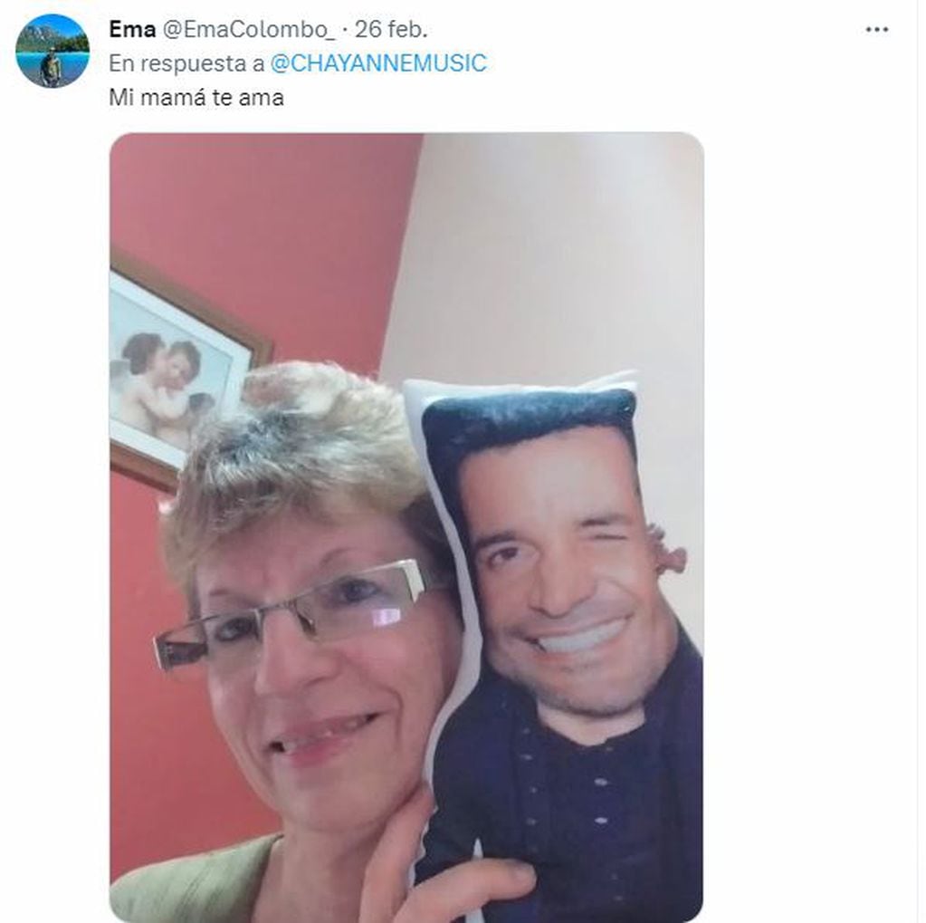 En diversos lugares del mundo las madres son consideradas las mayores fanáticas de Chayanne