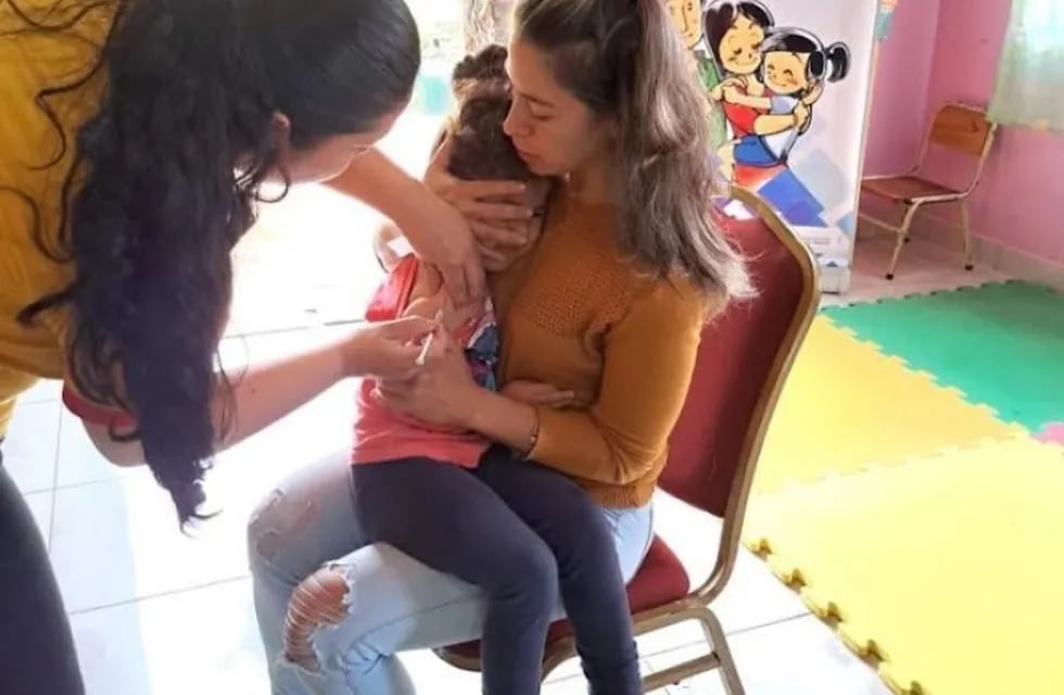Continúa la campaña de vacunación a los niños de Puerto Iguazú.
