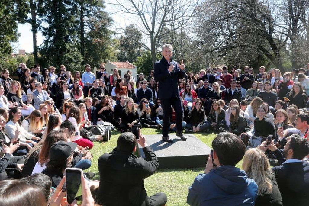 Macri encabezó una reunión con jóvenes activistas. (Presidencia)