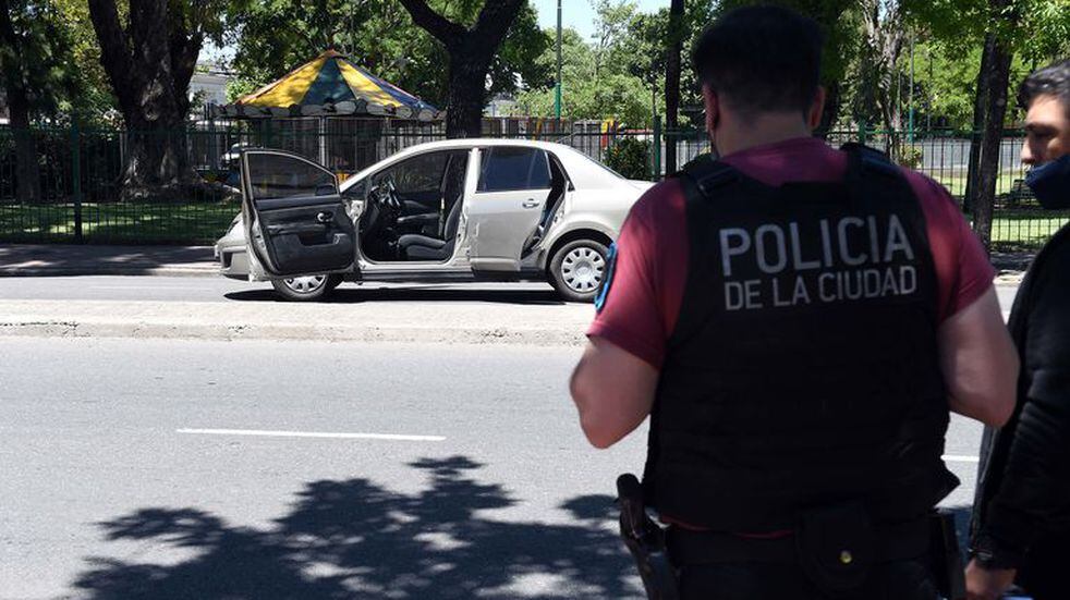 El joven recibió dos balazos en la cabeza por parte de la policía.