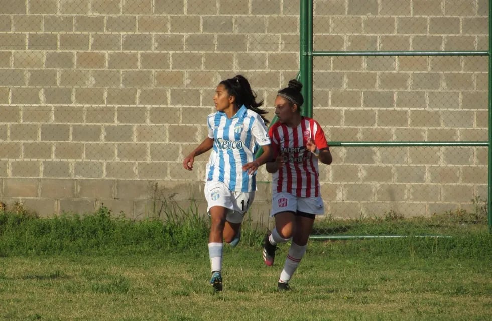 Yaqueline Torossi, jugadora de Atlético Tucumán.