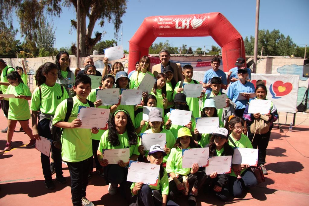 Maratón inclusiva: 700 personas participaron en Las Heras “Juntos por la Convivencia”