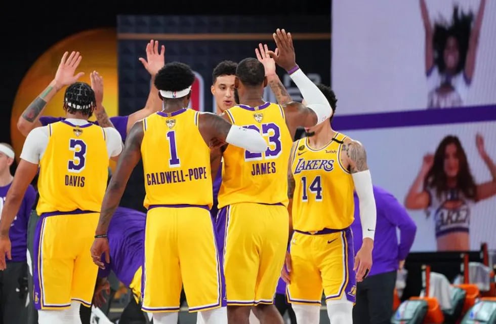 01/10/2020 Los Lakers celebran su victoria DEPORTES JESSE GARRABRANT