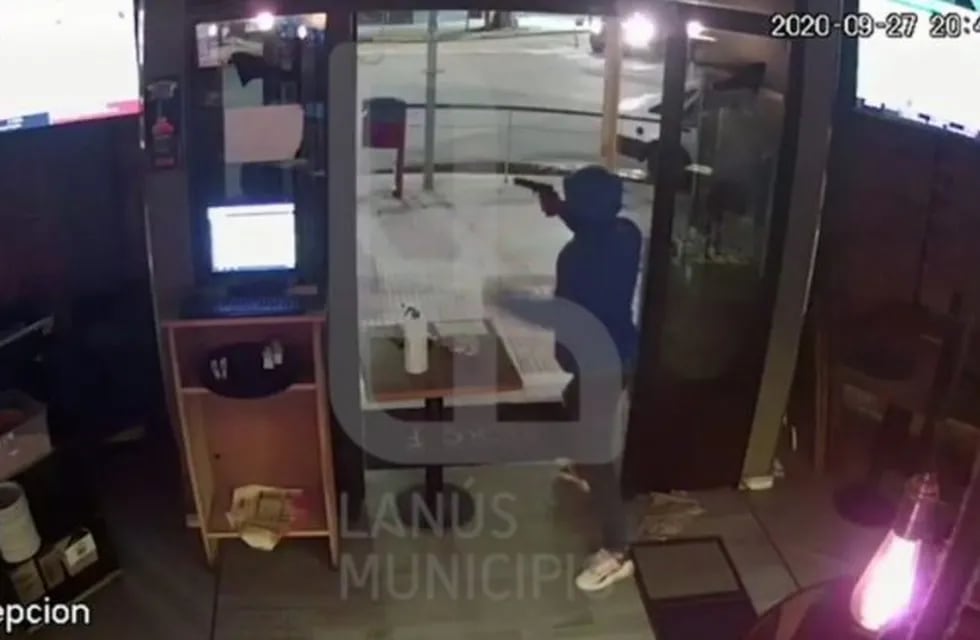 Violentos robos a mano armada en bares y restaurantes de Lanús