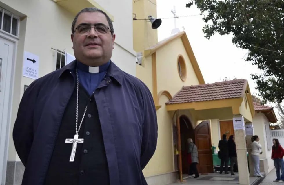 El religioso Monseñor Sergio Buenanueva hizo su descargo en Facebook.
