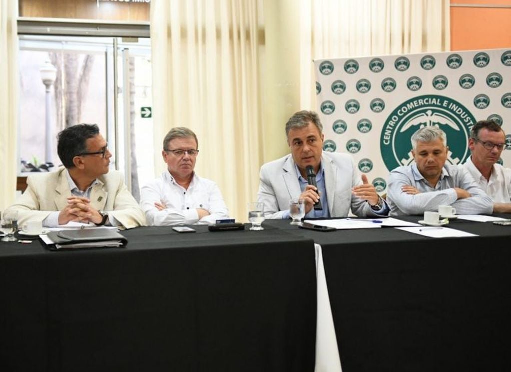 Visita del presidente del INTI, Rubén Geneyro, en el CCIRR (Prensa Municipalidad de Rafaela)