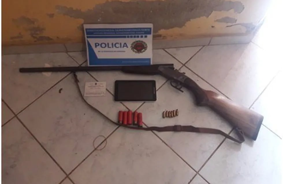 Secuestaron una escopeta de la casa del detenido.