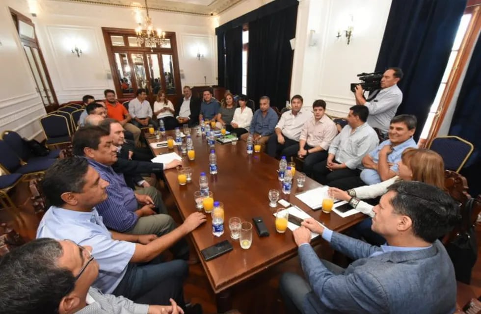 Diputados que integran el Bloque Justicialista de la Cámara de Diputados se reunió con el gobernador Sergio Casas