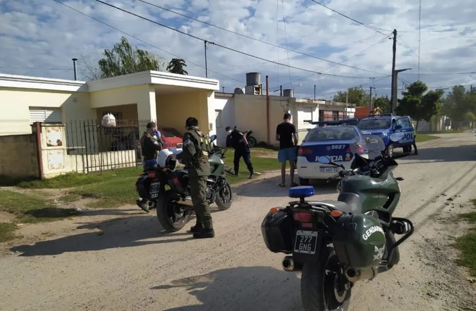 Controles Vehiculares en Arroyito entre Policia y Municipalidad