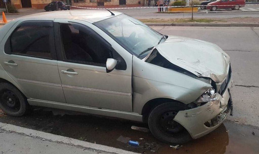 Accidente en avenida Tavella (Foto Prensa Policía)