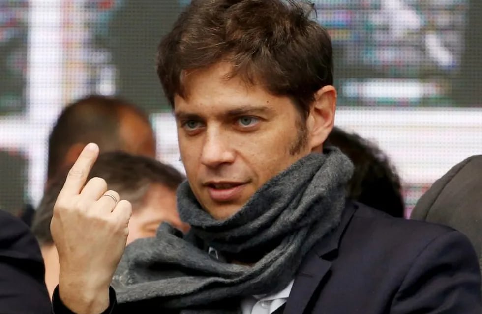 FILE PHOTO: FILE PHOTO: Buenos Aires province governor, Axel Kicillof is seen at an event at the Buenos Aires’ Jose C. Paz suburb, Argentina, Sept, 9, 2015.   REUTERS/Enrique Marcarian/File Photo