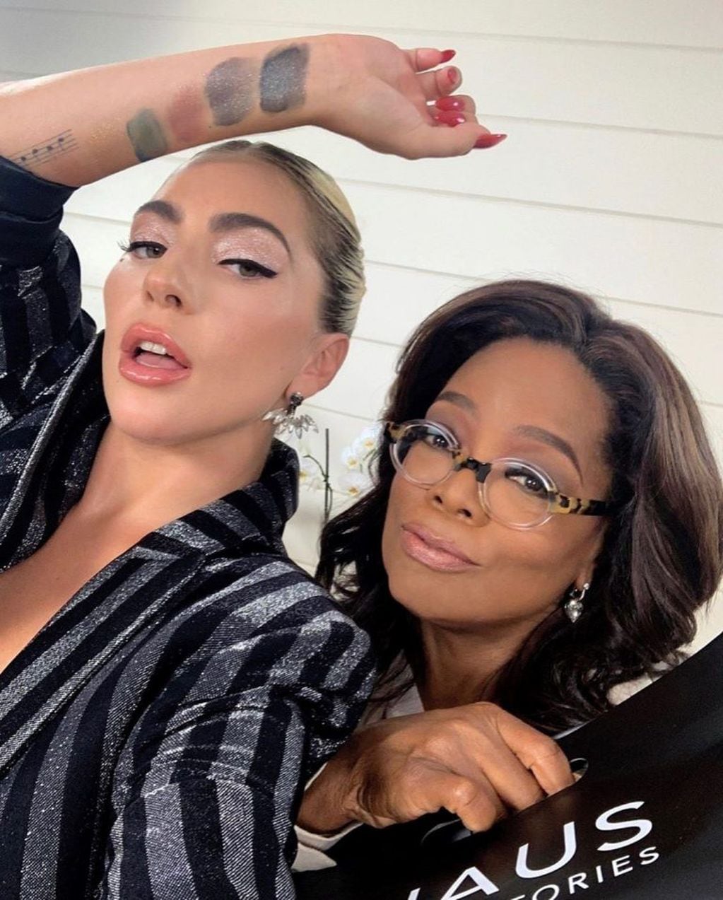 Lady Gaga posa junto a Oprah Winfrey (Foto: Instagram/ @ladygaga)