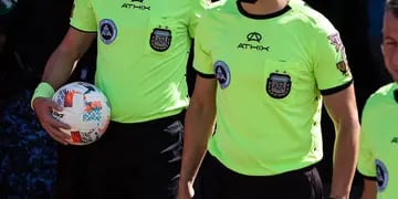 Se conocen los árbitros para los equipos cordobeses de la Primera Nacional