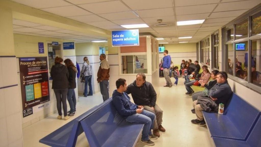 Las autoridades del Hospital neuquino Castro Rendon informaron que habrá un aumento del 25% para la atención en guardia.