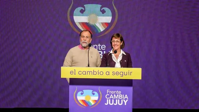 Normando Álvarez García y Gabriela Burgos