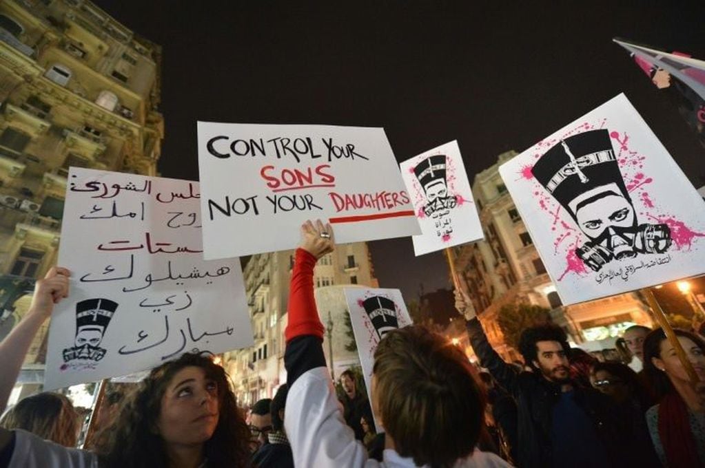 Protesta por los derechos de las mujeres en Egipto, 2013 (Web)