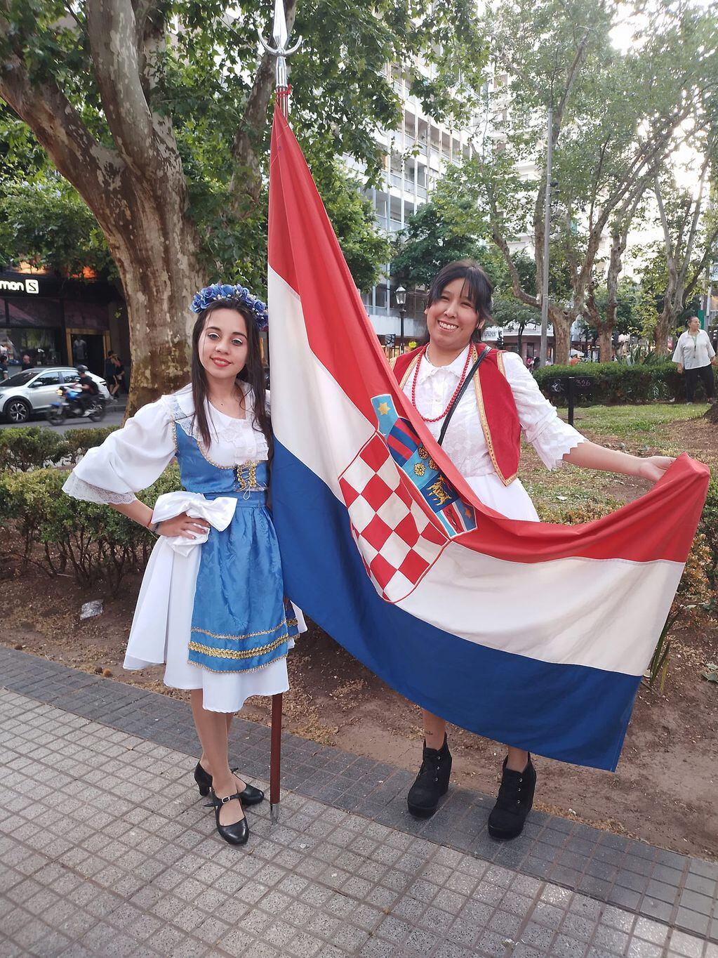 La bandera croata estuvo en el desfile.