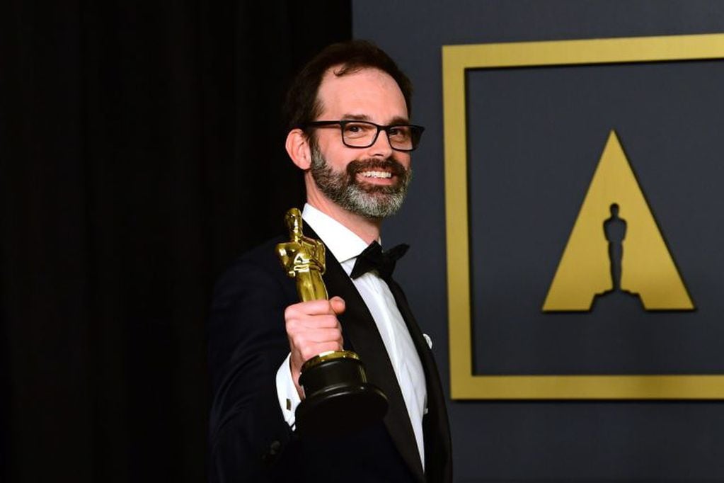 Andrew Buckland aceptando el premio a Mejor Edición (FREDERIC J. BROWN / AFP)