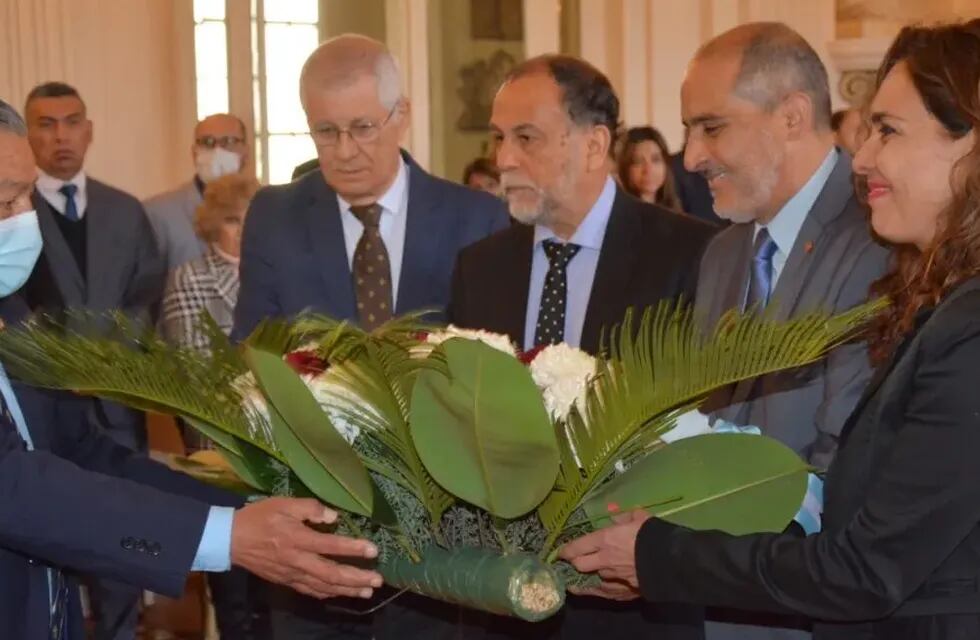 Federico Otaola, Normando Álvarez García, Marcelo Elías y Noemí Isasmendi, en el homenaje a la Bandera de la Libertad Civil.