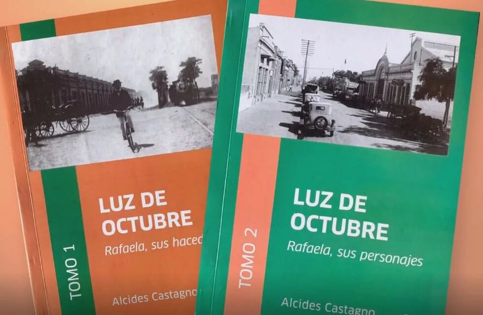 Los dos tomos del libro "Luz de octubre" de Alcides Castagno