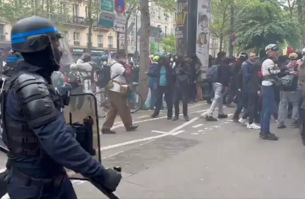 Disturbios en Francia por el Día del Trabajador.