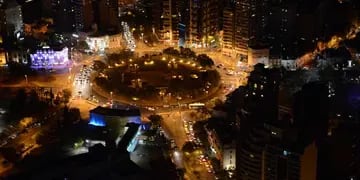 PLAZA ESPAÑA. De noche (José Hernández/Archivo).