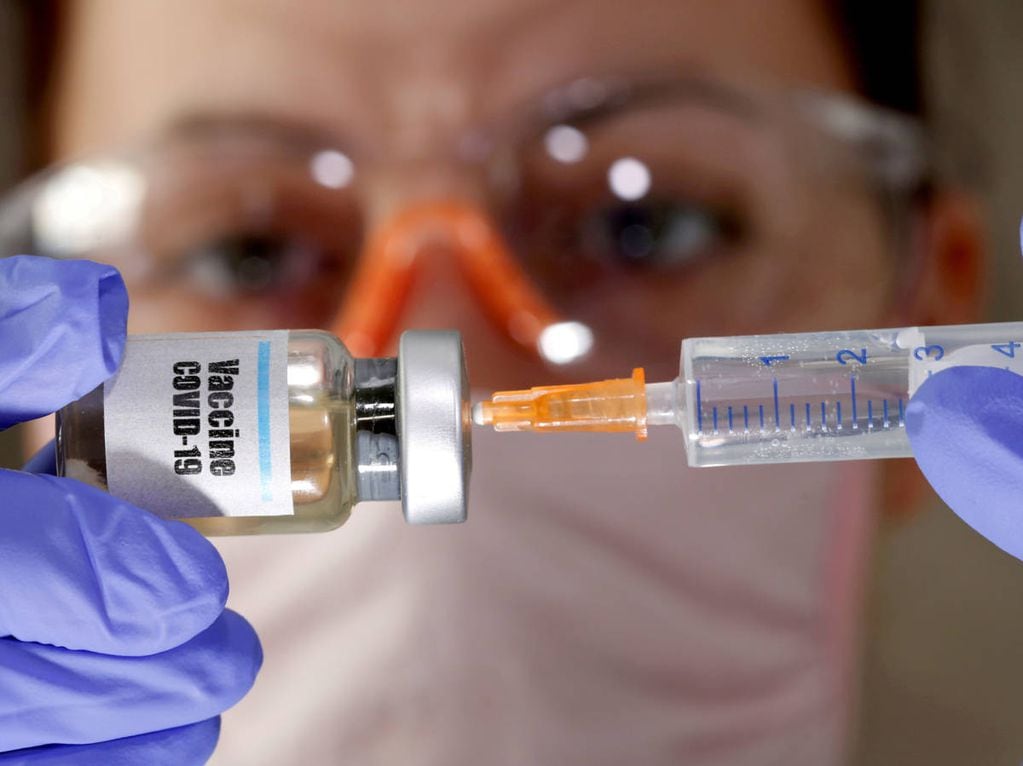 Interpol incautó miles de vacunas falsas contra el coronavirus en Sudáfrica y China