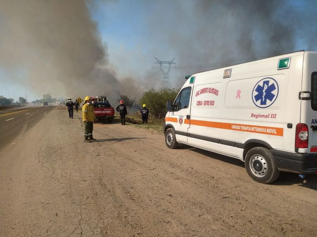Bomberos Voluntarios- Incendio RN 12
Crédito: Bomberos Ceibas