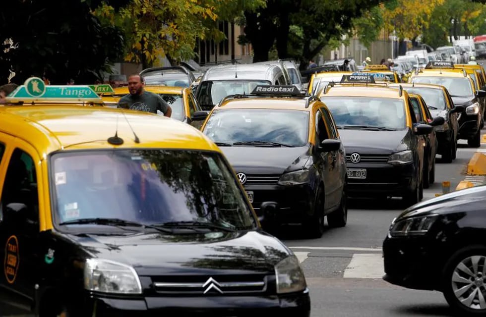 La nueva tarifa de los taxis porteños se definirá en una audiencia pública.