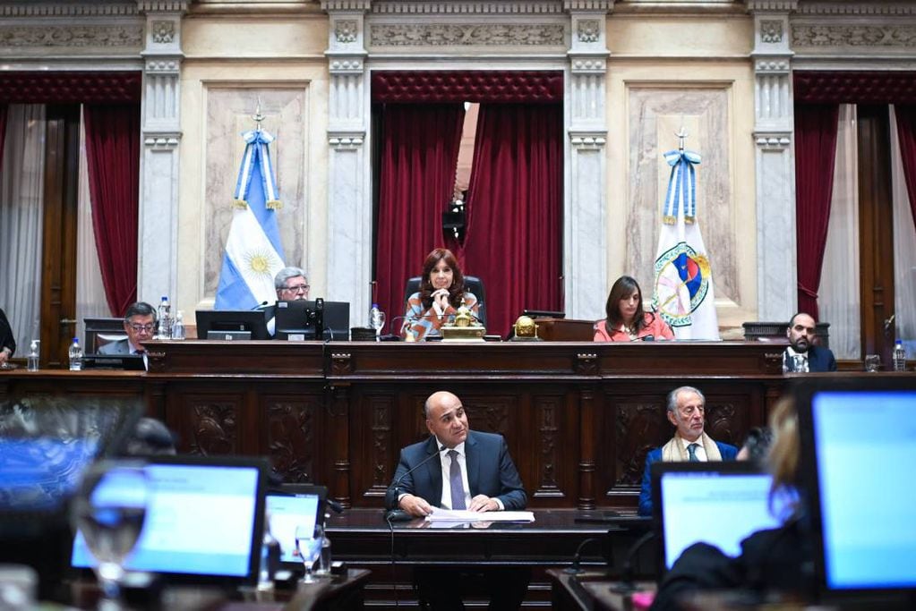 Juan Manzur brinda su informe de gestión ante el Senado (Foto: Comunicación Senado)