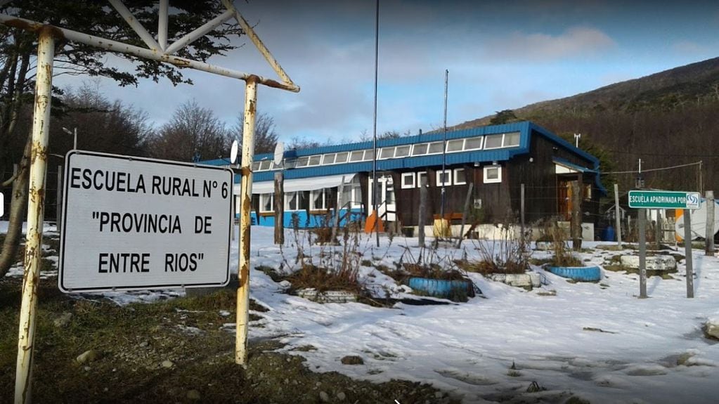 Escuela Rural, Lago Escondido - Tierra del Fuego.
