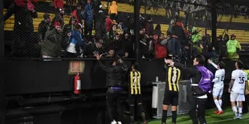 Incidentes en el partido entre Colón y Peñarol