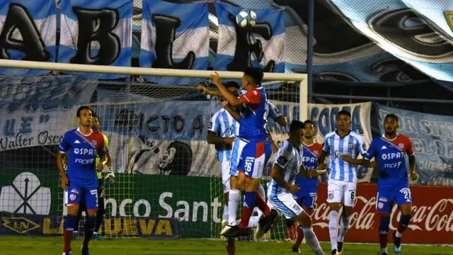 Unión de Santa Fe perdió ante Atlético Tucumán