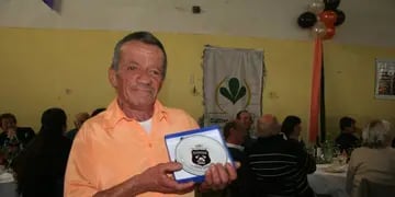 Bomberos de Pérez: con sirenas dieron el último adiós a José Tovani