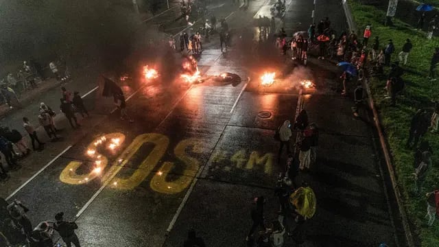 Continúa en conflicto en las calles de Bogotá, Colombia
