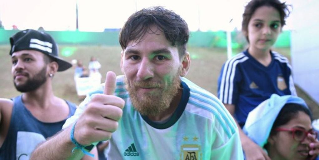 Lionel Messi tiene un doble brasileño y el parecido es sorprendente (Foto: Juano Tesone/Clarín)