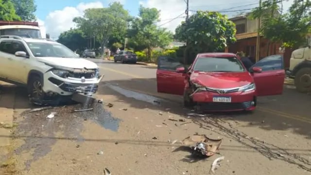 Accidente vial en Posadas dejó como saldo a una conductora hospitalizada