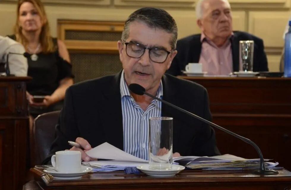Armando Traferri defendió su respaldo al Presupuesto 2020 que giró el socialismo a la Legislatura. (Archivo)