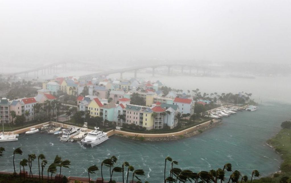 Hurricane Matthew moves through Paradise Island in Nassau, Bahamas, Thursday, Oct. 6, 2016. The head of the Bahamas National Emergency Management Authority, Capt. Stephen Russell, said there were many downed trees and power lines, but no reports of casual