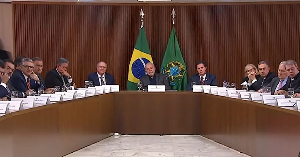La reunión de Lula y gobernadores en Planalto.