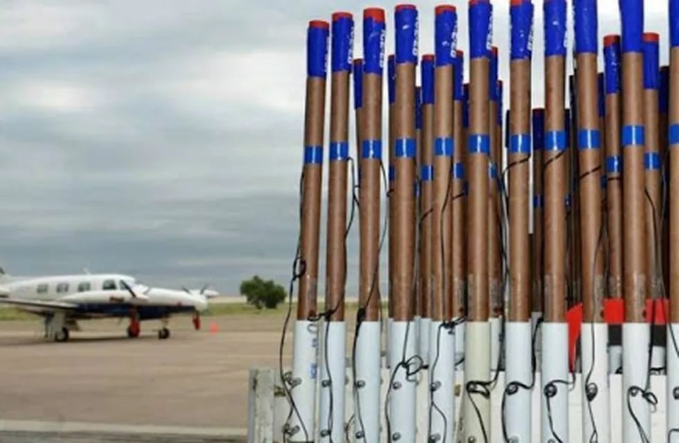 Las bengalas utilizadas por los aviones para sembrar en las nubes graniceras. Gentileza Gobierno de Mendoza
