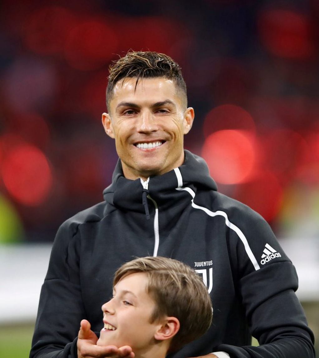 Soccer Football - Champions League Quarter Final First Leg - Ajax Amsterdam v Juventus - Johan Cruijff Arena, Amsterdam, Netherlands - April 10, 2019  Juventus' Cristiano Ronaldo before the match  REUTERS/Wolfgang Rattay