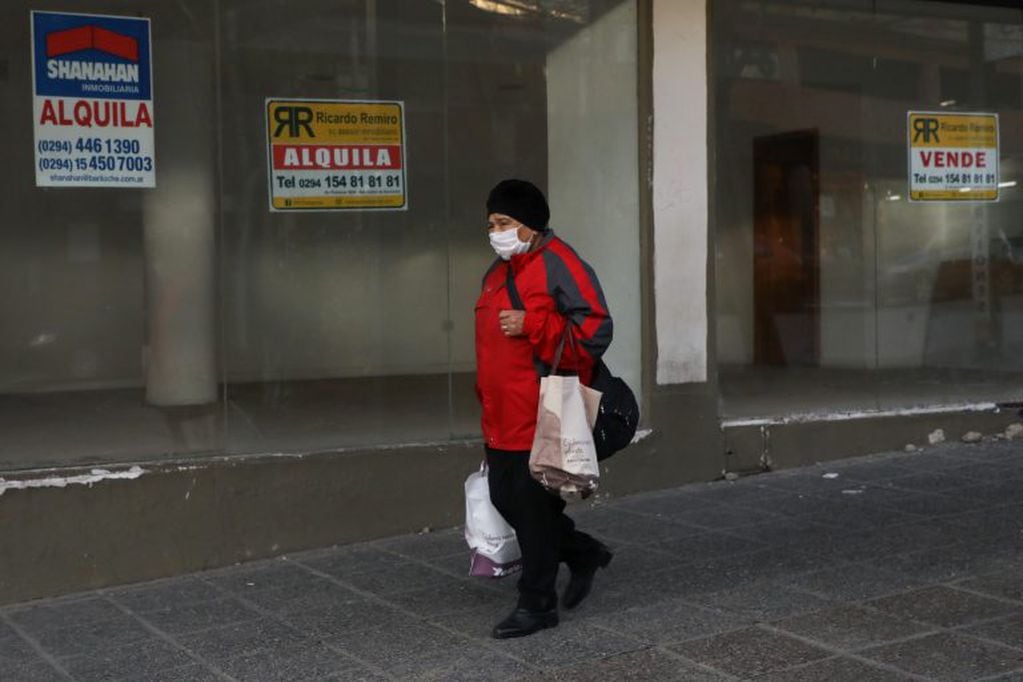 Bariloche, a raíz del coronavirus, dejó de recibir 133 mil turistas en junio y se estima que otros 122 mil no llegarán en julio (AFP).
