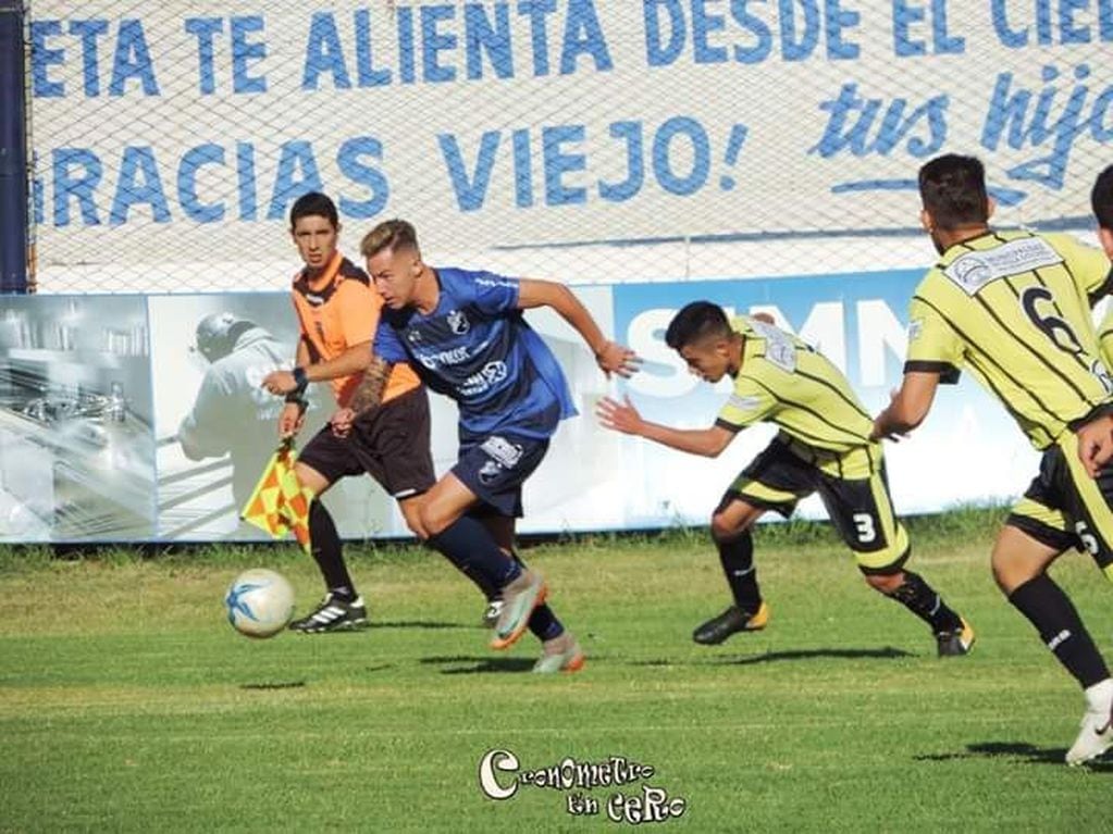 Elías Palacios, el delantero de Juniors que buscará este fin de semana pasar a la próxima ronda del torneo Federal C. (Foto Gentileza Cronómetro en Cero
