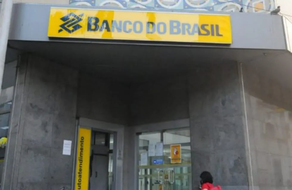 Una sucursal del Banco do Brasil, en San Pablo, fue testigo de un hecho indignante.
