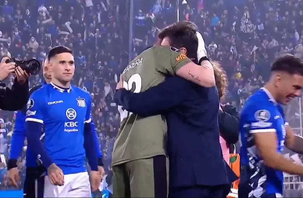 Pese a la rivalidad, los jugadores mostraron respeto hacia el técnico de Vélez.