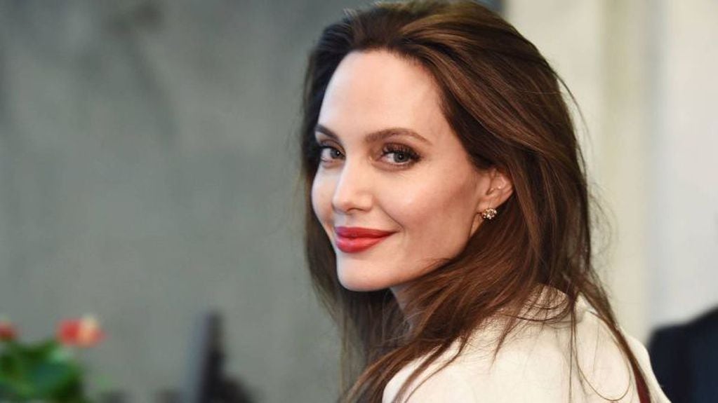 Jolie es reconocida por ser embajadora de buena voluntad de la Naciones Unidas. 